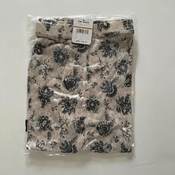 Free People Layered in Lace Stretch Legging Pants in Ivory Combo Womens Small - Picture 3 of 8